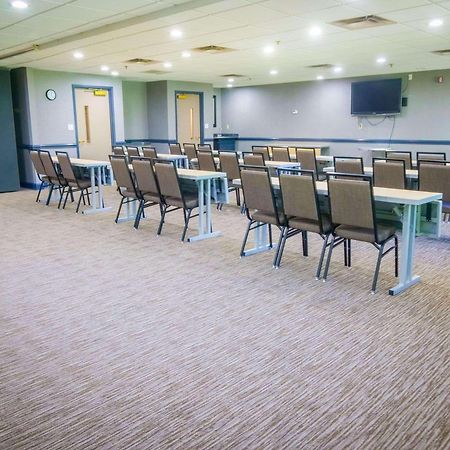 Country Inn & Suites By Radisson, Burlington Elon , Nc Exterior foto